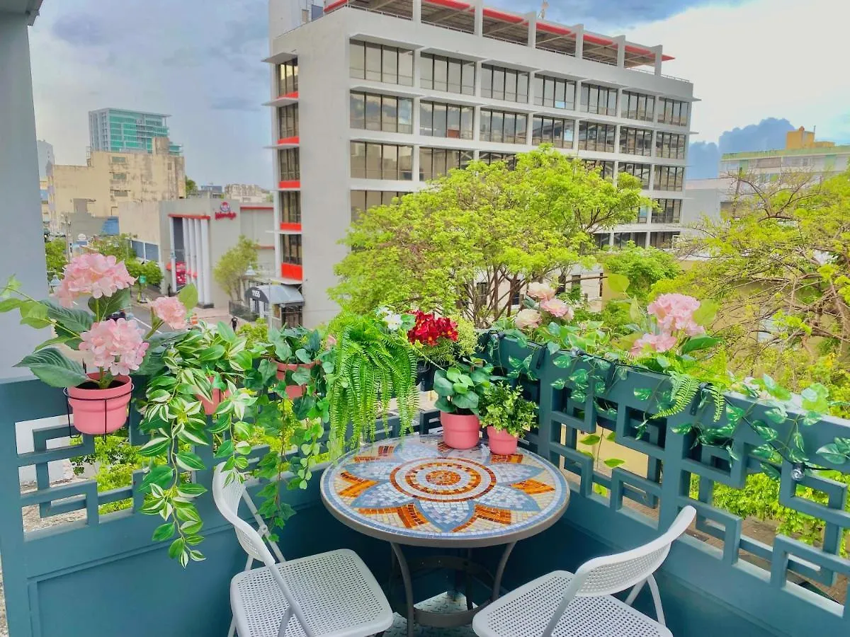 1202 Ponce De Leon Suites location